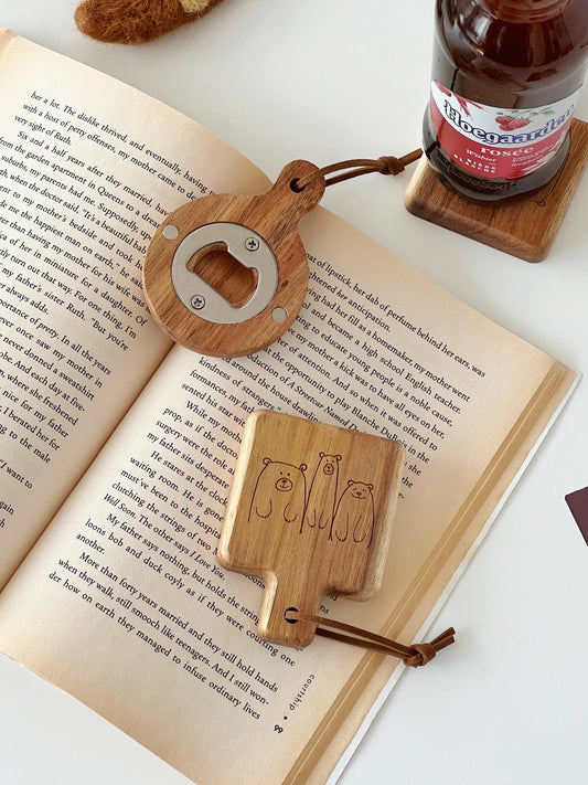 Magnetic Wooden Bottle Opener – Bamboo Fridge Magnet & Wall-Mounted Cap Remover (Square & Round Shapes)