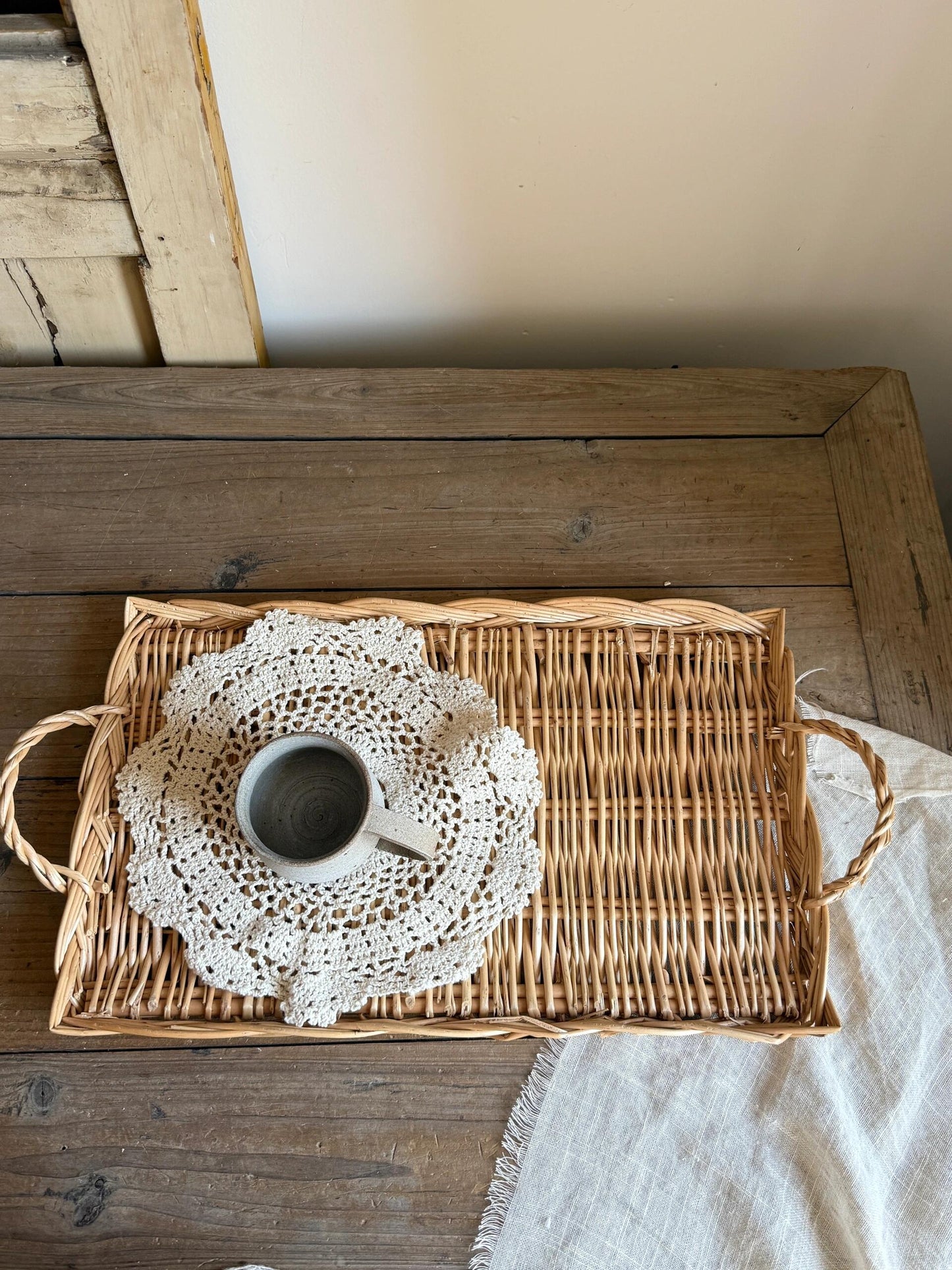 French Country-Style Wicker Bread & Fruit Basket with Lace Trim